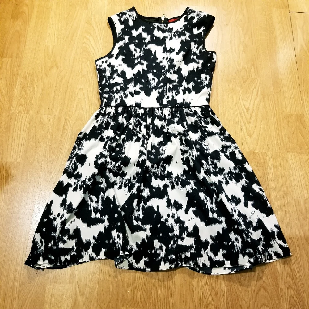 Red Sacks Fifth Avenue Black White Abstract Pop Art Short Dress XS Retro Grunge